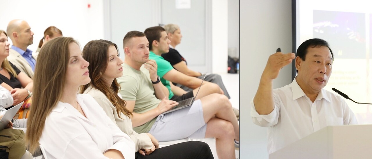 최민호 세종시장(오른쪽)이 29일(현지시각) 크로아티아 스플리트 시 도시개발공사 소장 등 현지 스마트시티 관계자들에게 강연을 하고 있다. (사진=세종시)