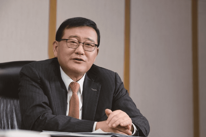 정몽원 HL그룹 30년 지배구조 논란...'사재 출연 없이 공적자금·사모펀... - 뉴스 썸네일 이미지